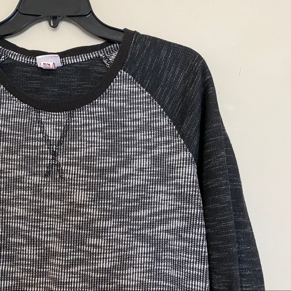 Black and White Tunic - Picture 1 of 5